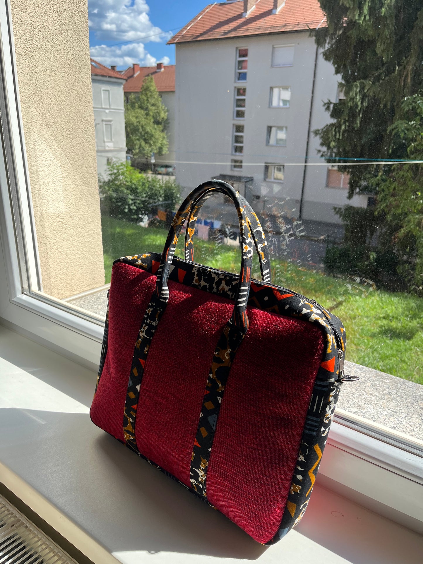 Velano Travel Bag — Designed for Modern Movement  A Smarter Way to Travel