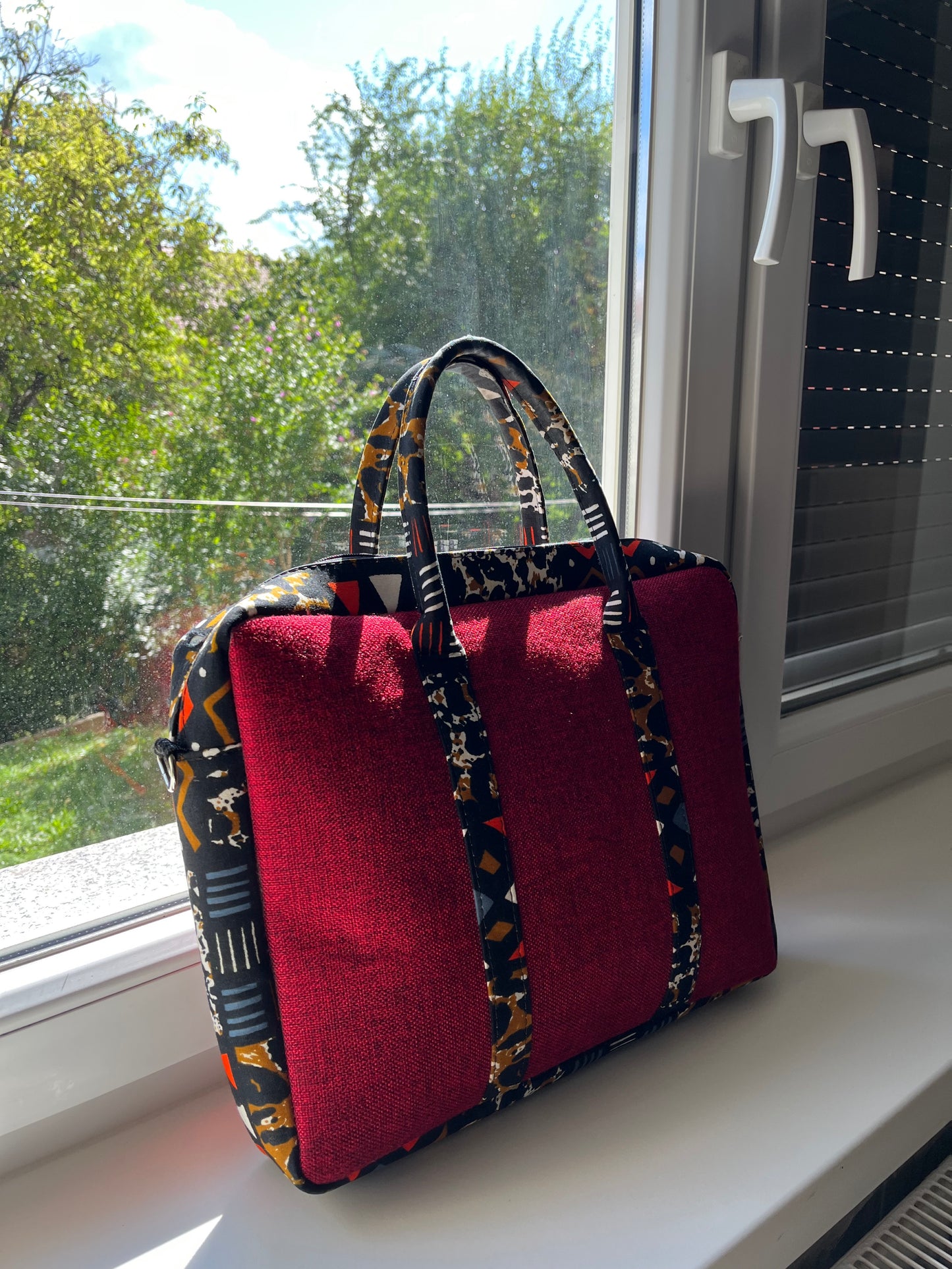 Velano Travel Bag — Designed for Modern Movement  A Smarter Way to Travel